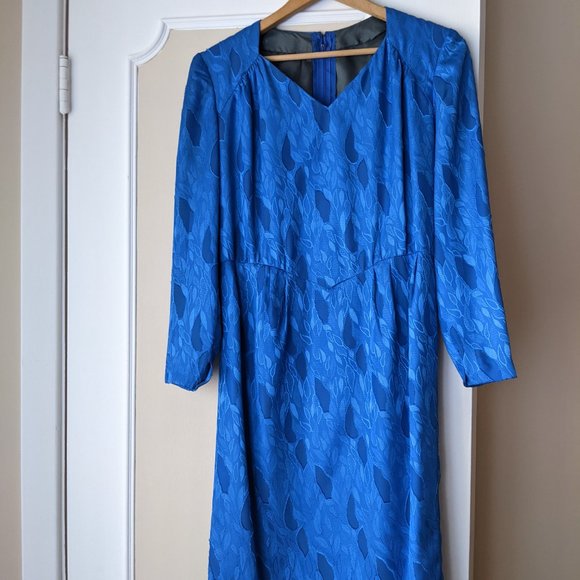 Beautiful ocean blue dress - Picture 3 of 4